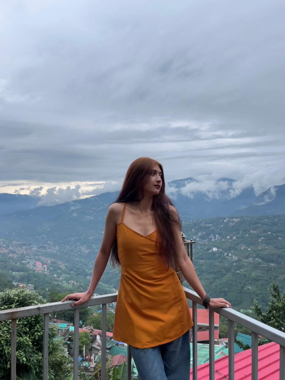 “Niradya” Yellow Kurti