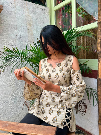Preeti kurti
