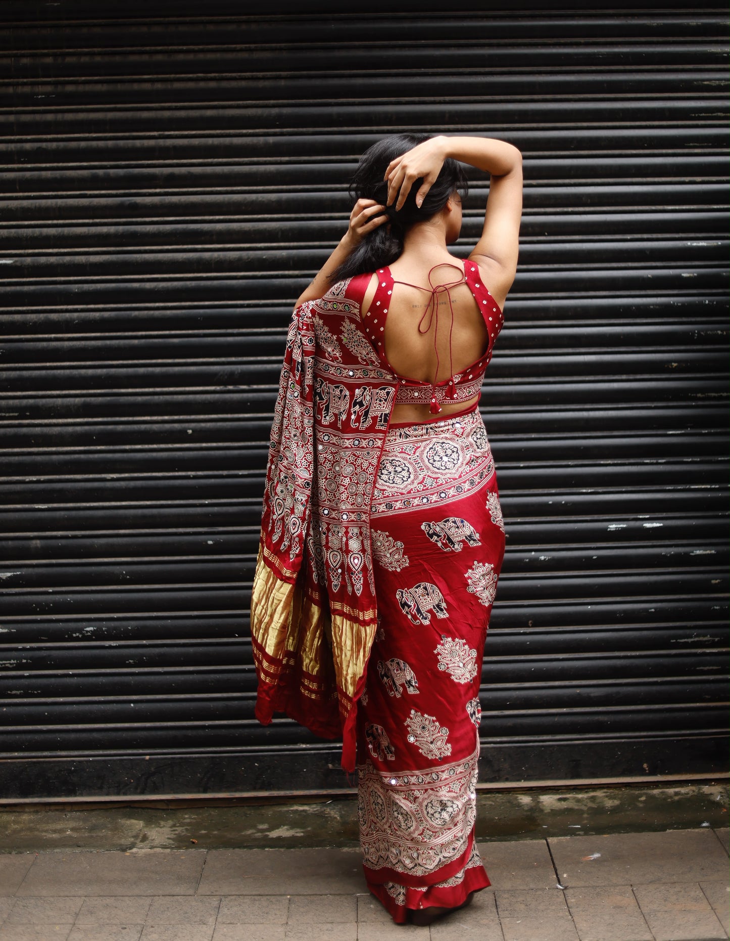 “Riya” Maroon Sheesha saree with unstitched blouse [Dispatch Begins By : 25th September, 2026]