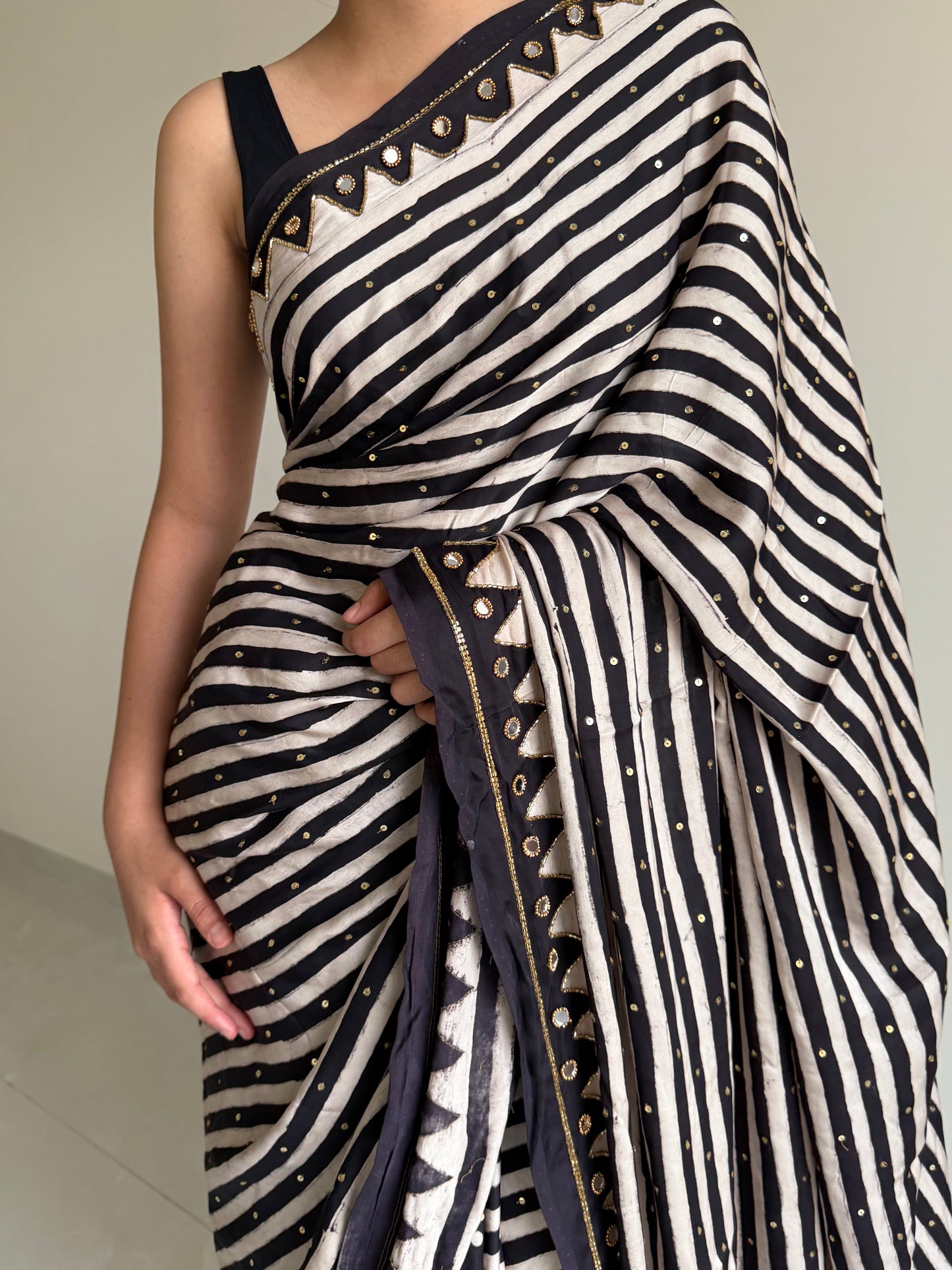 “Natasha” sheesha saree with unstitched blouse piece [Dispatch date : 25th June, 2026]
