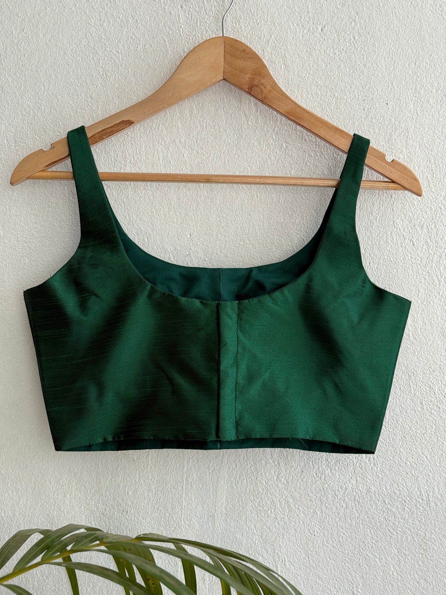 Green Basic Scoop Neck Blouse