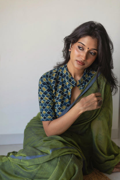 “Madhu” Green blue combo set (Dispatch Date 15th June)