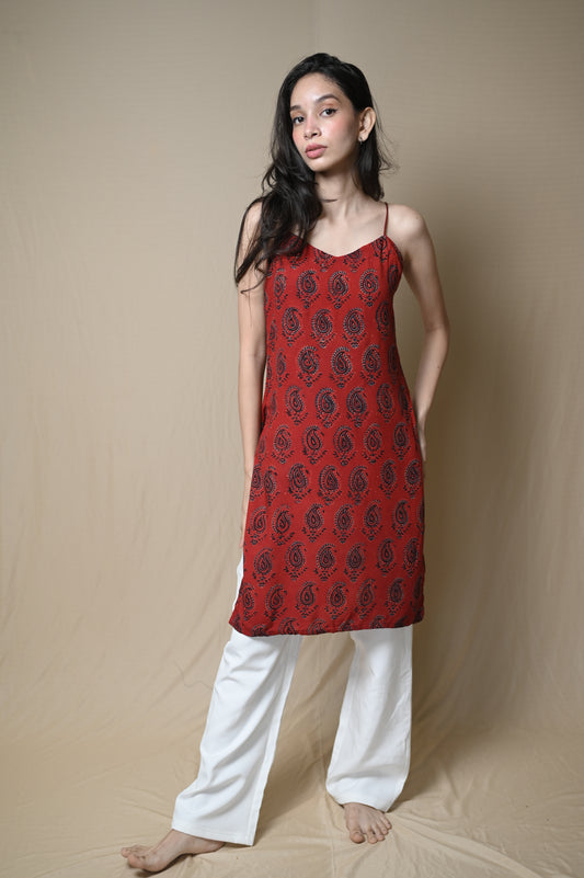 Laali Ajrakh Paisley Print Kurti