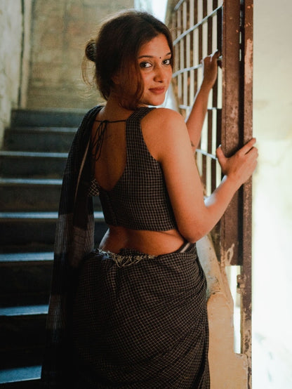 Ratri patteda anchu saree with stitched blouse
