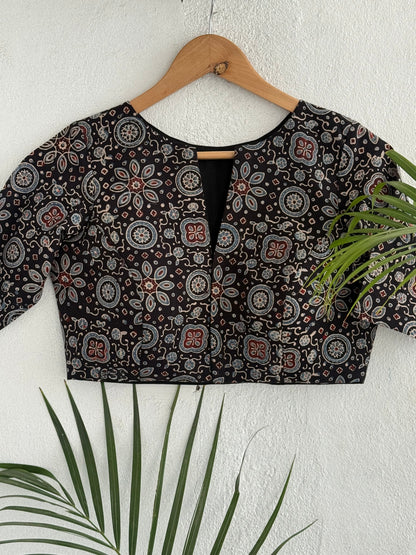 Chitra elbow sleeves