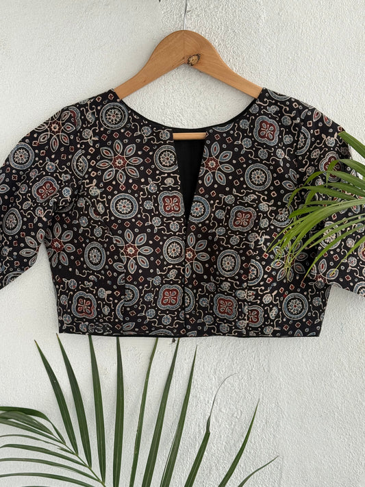Chitra elbow sleeves