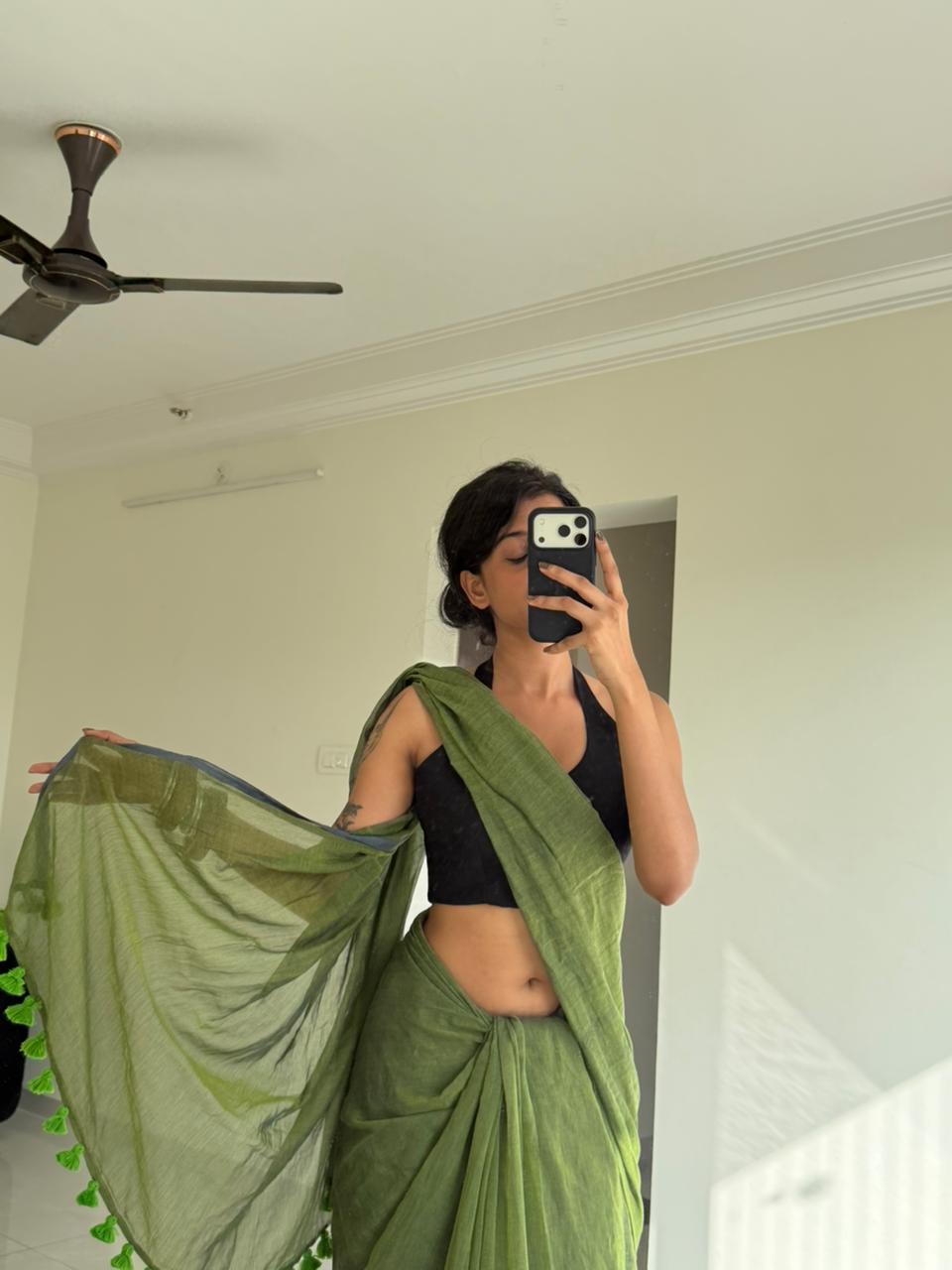 Komal "Elaichi green" Mulmul saree