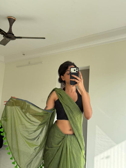 Komal "Elaichi green" Mulmul saree
