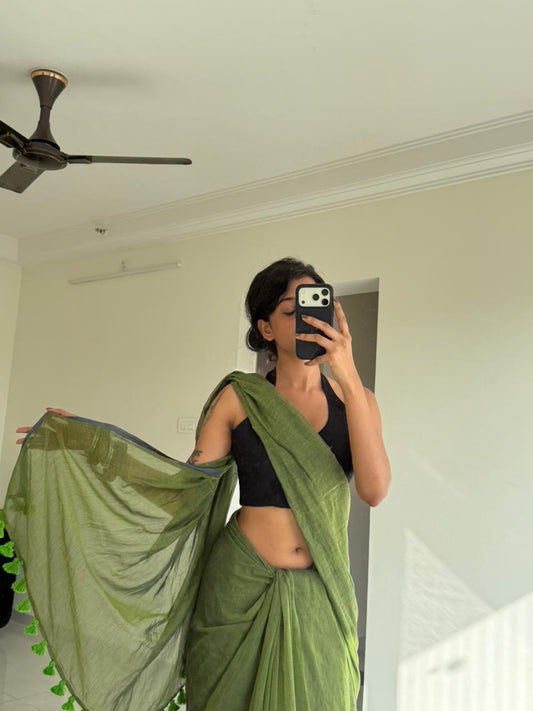 Komal "Elaichi green" Mulmul saree