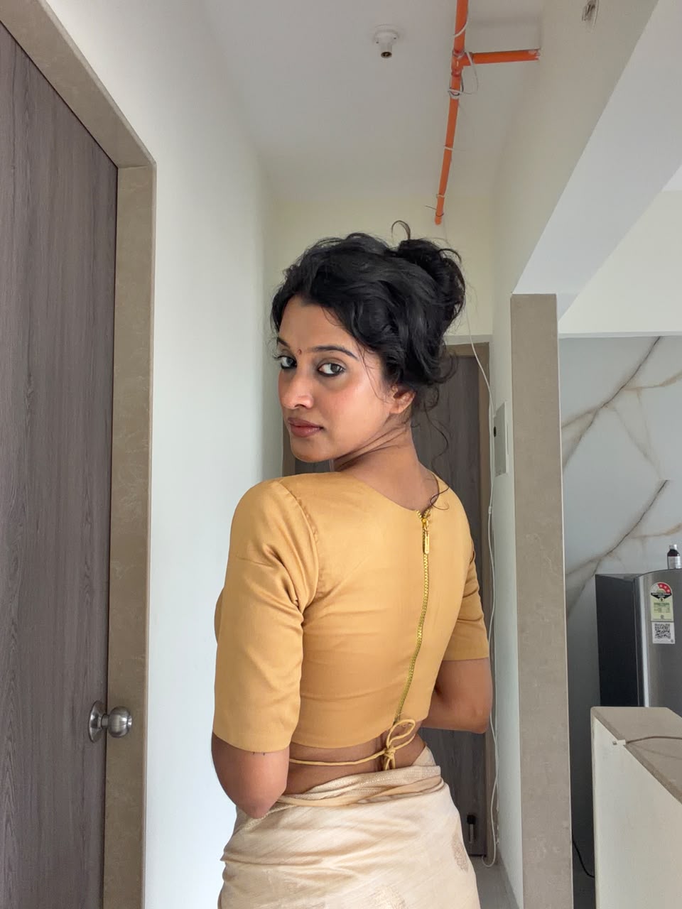 Onam sunehri gold blouse