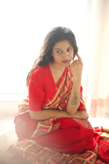 Pooja Gharchola saree with Durga maa blouse combo set