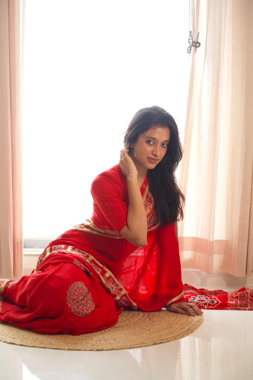Pooja Gharchola saree with Durga maa blouse combo set