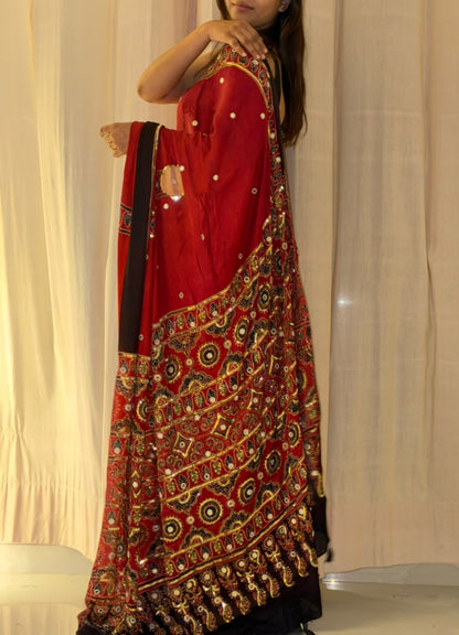 "Bindi" sheesha handwork saree with unstitched blouse [Dispatch Begins By : 25th October , 2026]