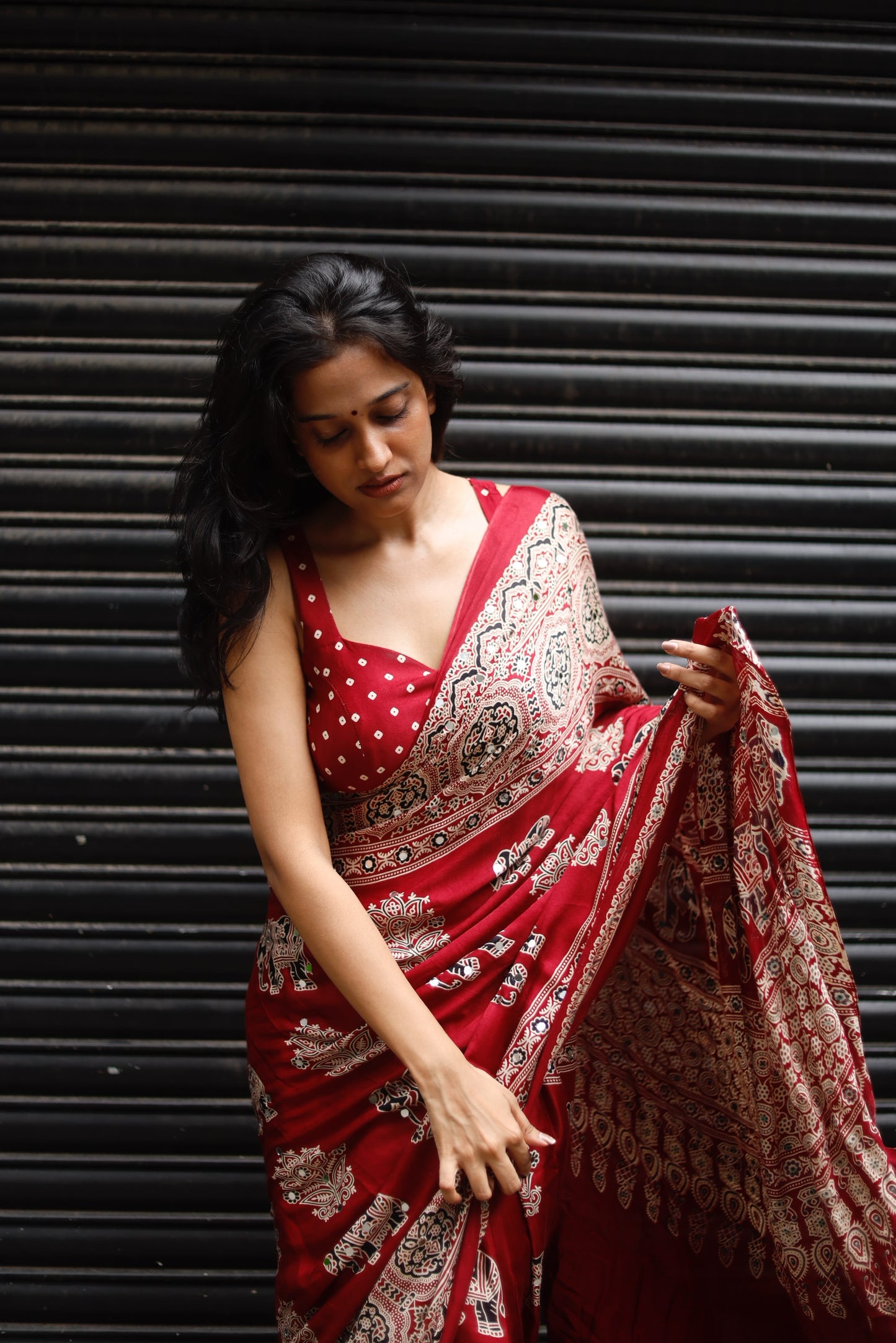 “Riya” Maroon Sheesha saree with unstitched blouse [Dispatch Begins By : 25th September, 2026]