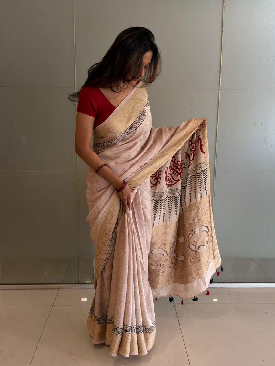 "Latika” dola silk saree with unstitched blouse [Dispatch Begins By : 5th November , 2026
