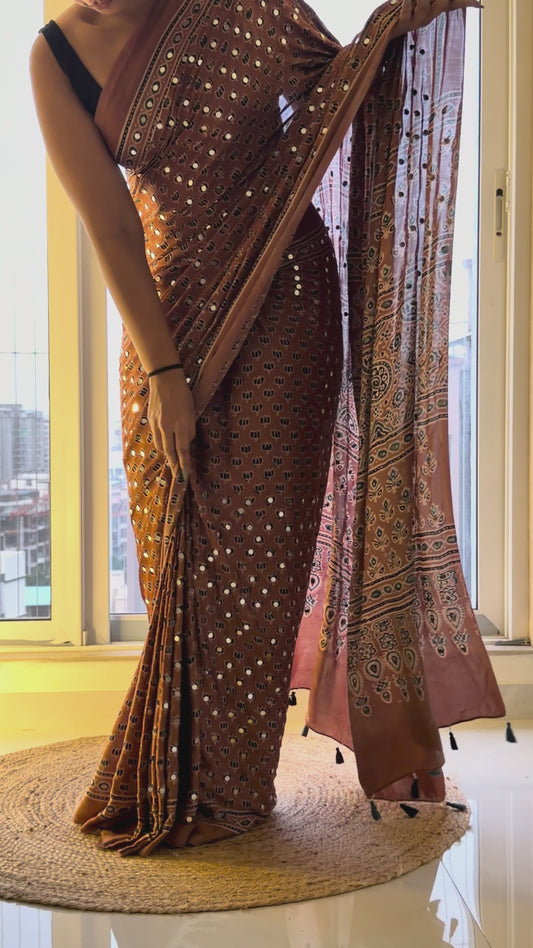 Bronze "Chandni" Saree with unstitched blouse [Dispatch date : 10th August, 2026]