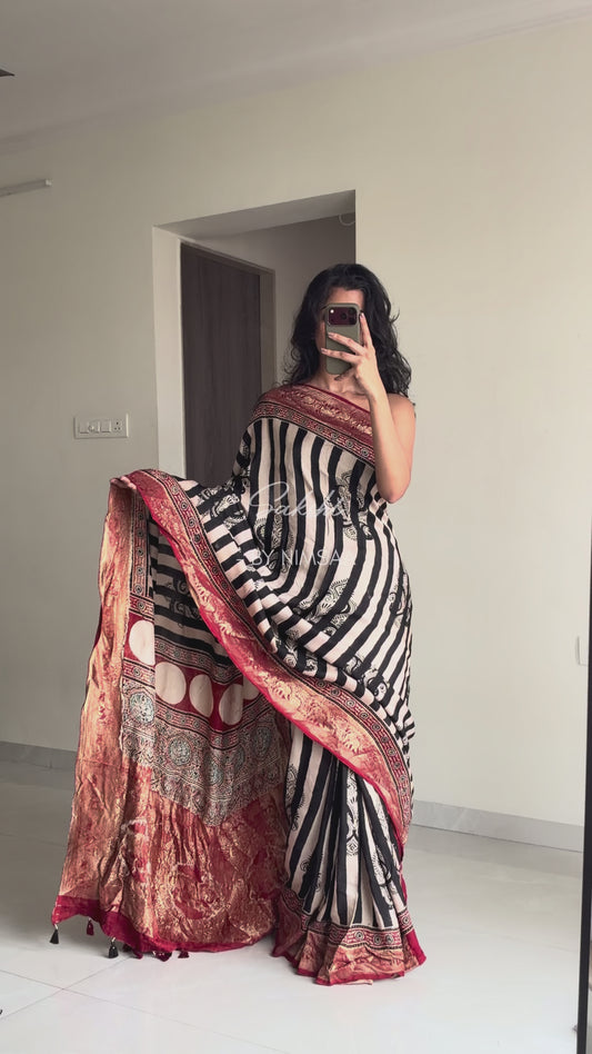 “Sakshi” dola silk saree with unstitched blouse [Dispatch Begins By : 5th November , 2026]